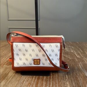 Dooney & Bourke Gretta zip crossbody